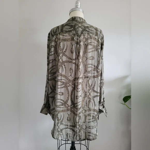 RICHARD ALLEN X H&M collab flowy chiffon satin printed shirt with stand collar - Picture 6 of 11